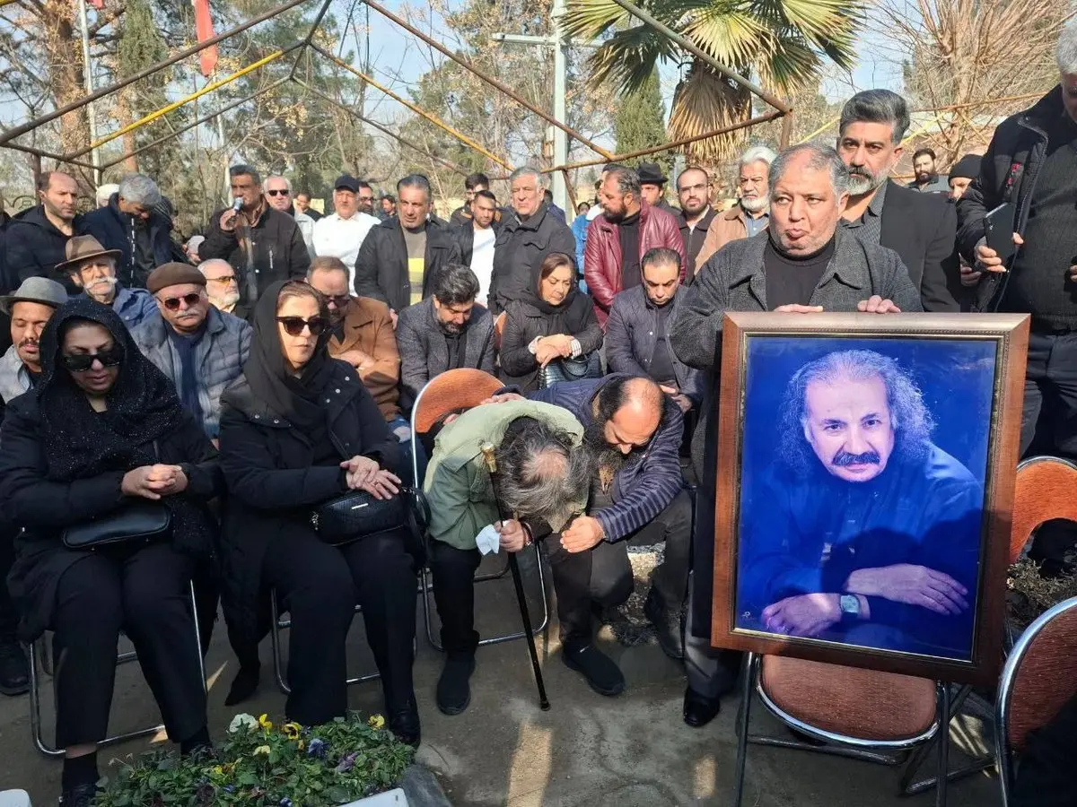 تصاویری از خاکسپاری سعید پیردوست | انتقاد علیمردانی از مهران مدیری و سیامک انصاری +ویدئو 