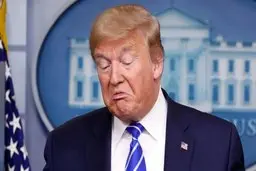 ترامپ با هشتگ «اعدام نکنید» در توییتر به فارسی از محکومان آبان حمایت کرد