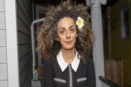 کسب و کار جدید مسیح علی نژاد | برای وطن فروشی چقدر گیرش میاد؟