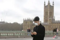 
چرا در لندن مردم تشویق به ماندن در خانه نمی‌شوند؟