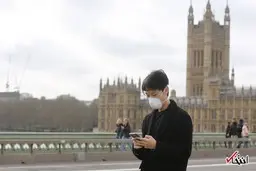 
چرا در لندن مردم تشویق به ماندن در خانه نمی‌شوند؟