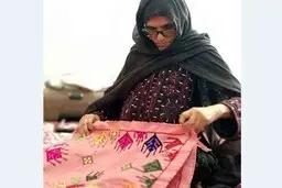 بانوی هنرمند سوزن‌دوزی درگذشت