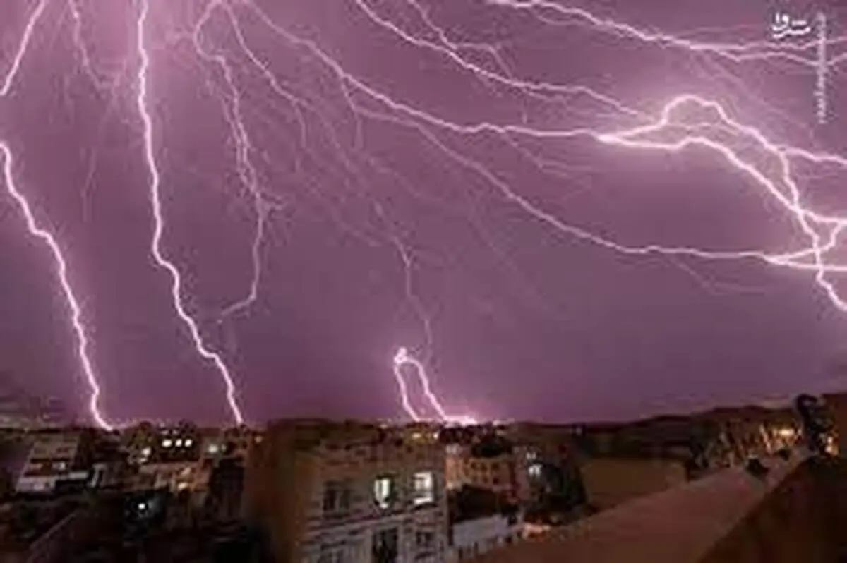 ادامه بارش باران و رعد و برق در تهران