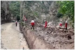 فیلمی از سیل وحشتناک در جاده چالوس | این فاجعه ۳ فوتی نیز داشته است +ویدئو