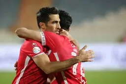 
پرسپولیس ۲ - ذوب‌آهن اصفهان ۰ / سه امتیاز مهم برای جا نماندن از رقابت بالانشینی
