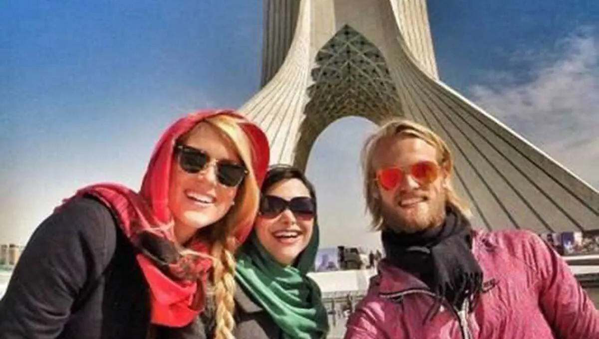  اینفلوئنسرهای چینی به دیدن جاذبه‌های جنوب ایران می‌روند | در قالب تور «ایران سلام» +جزئیات