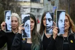 خشونت خانگی در فرانسه همزمان با قرنطینه بیش از ۳۰ درصد افزایش یافته است
