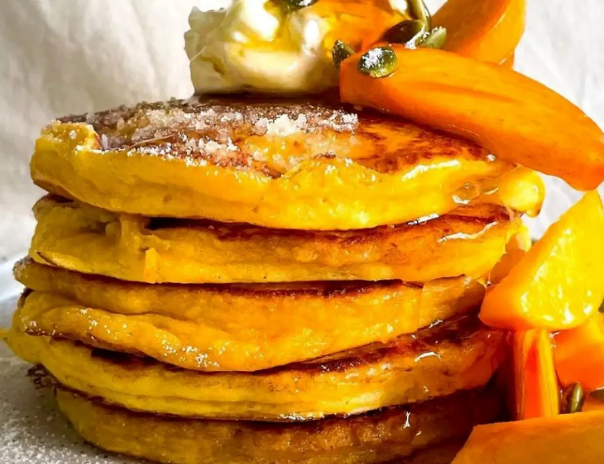 پنکیک‌های تپلی مغزدار؛ صبحانه‌ای که دل را می‌بَرد! | طرز تهیه پنکیک مغز دار+ ویدیو 