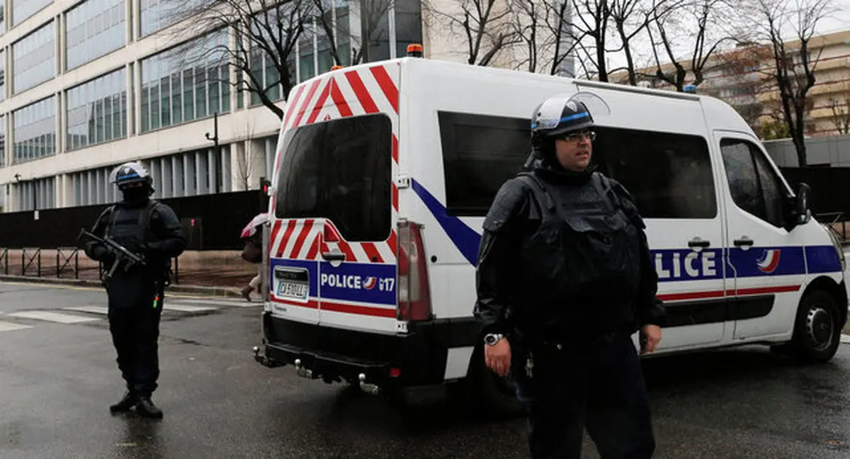 دادگاه فرانسه دولت را به دلیل رفتار «ناشایست» پلیس با دانش‌آموزان رنگین‌پوست جریمه کرد