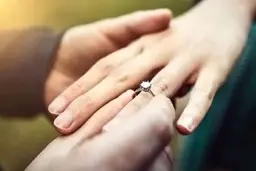 تصمیم شرم آور مدل پرحاشیه و کم عقل درباره ازدواج!