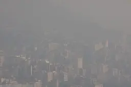 وضعیت قرمز در ۱۲ ایستگاه کیفیت هوای تهران