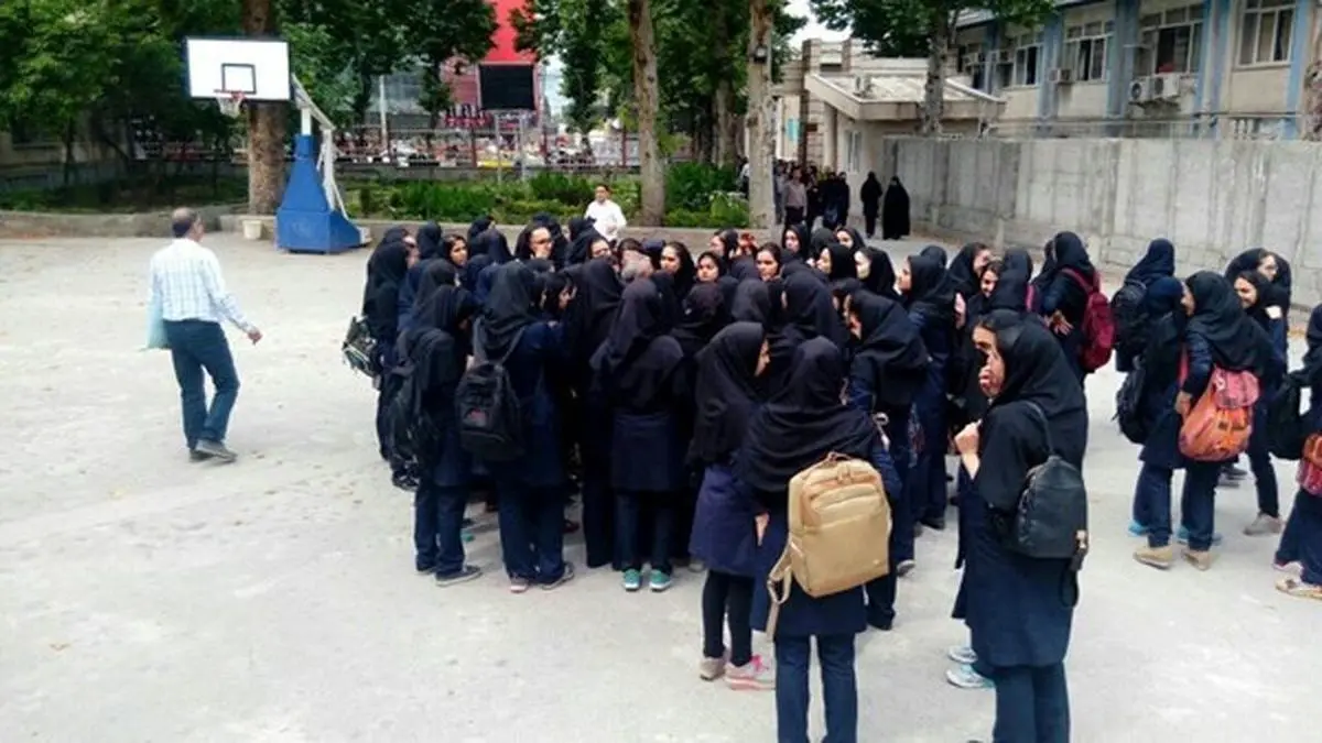 آموزش و پرورش: دانش آموزان معترض در حوادث اخیر هیچ مشکلی برای ادامه تحصیل ندارند؛ این افراد را اغتشاشگر نمی‌دانیم