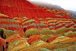  طیف رنگی متنوع و بی‌نظیر خاک هرمز که  هیچ جا نمیشه پیداش کرد 
 | رنگ‌های شگفت‌انگیز در جزیره هرمز +ویدئو