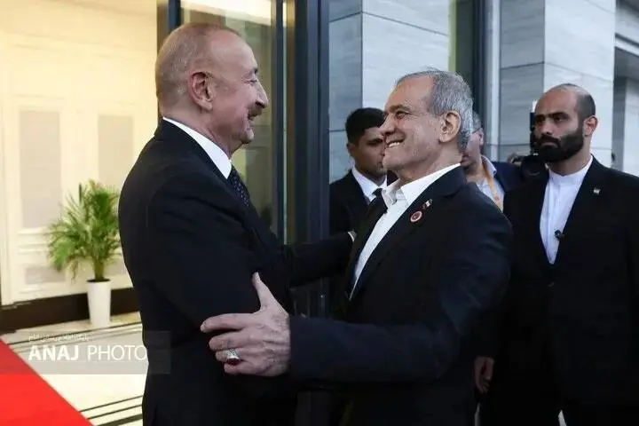 آقای پزشکیان، با رفیقت تماس بگیر؛ احوال دختران آذربایجان را بپرس