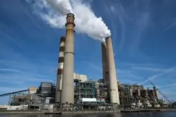 افزایش چهاربرابری ذخایر گازوئیل نیروگاه‌ها | اطمینان از پایداری انرژی و عبور بدون خاموشی از زمستان