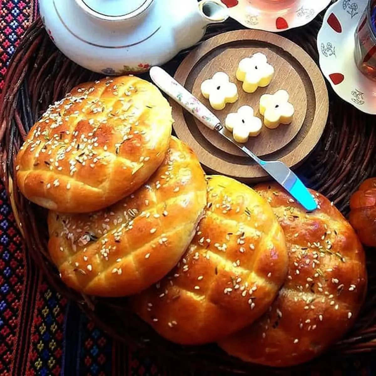 خودت توی خونه نان شیر درست کن، عالی میشه | طرز تهیه نان شیر آسان و خوشمزه 