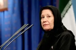 
مینو محرز  |   واکسن کرونا باید رایگان باشد