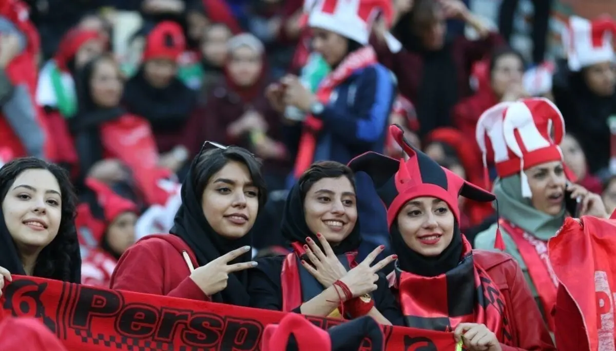 حضور بانوان بازی تراکتور در ورزشگاه قطعی شد