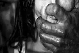 تجاوز مدیر ساختمان به زن مطلقه! | بهانه ای عجیب