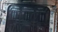 
 تابلوی دفتر نماینده مجلس را آتش زدند
