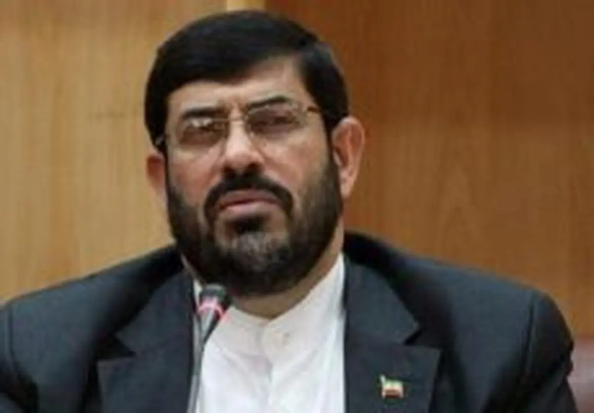  نماینده مجلس به تصاویر جنجالی از اقامه نماز در جلسه با وزیر خارجه پاسخ داد +عکس