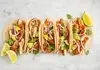 طرز تهیه تاکو مرغ | غذای خیابونی به سبک مکزیکی‌ها +ویدئو