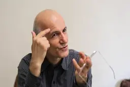  هشدار یک جامعه شناس: حس غربت در وطن؛ تهدید بزرگ ملی