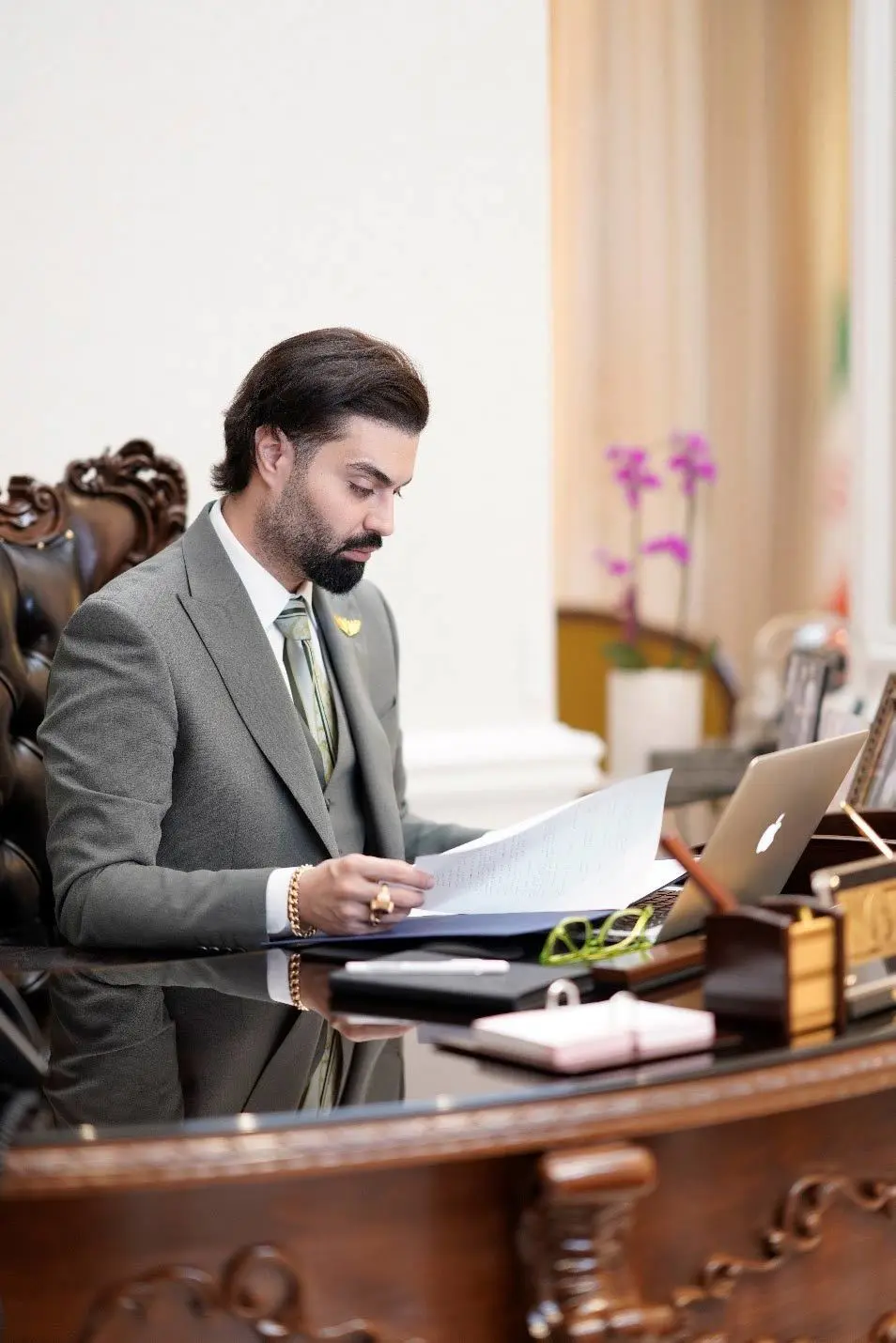 دکتر ماکان آریا پارسا: دیپلماسی اقتصادی ، قربانی سیاست