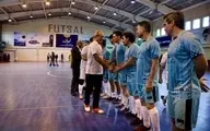 حضور رئیس‌جمهور در زمین فوتبال | دیدار نمادین کارگران و پیشکسوتان با پا به توپ شدن پزشکیان +تصاویر
