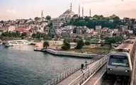 کاهش ارزش لیر، مسافران ترکیه را تا ۱۰۰درصد افزایش داد