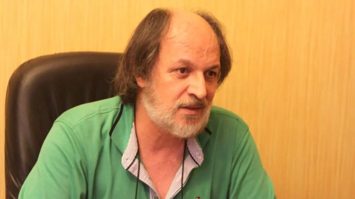 امين تارخ، مارلون براندو مي‌شود