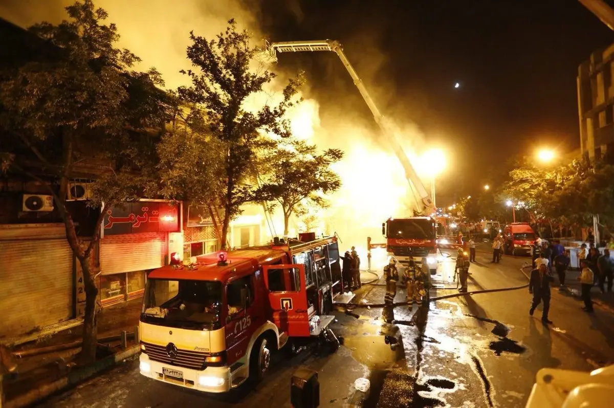 آتش‌سوزی در خیابان امیرکبیر تهران