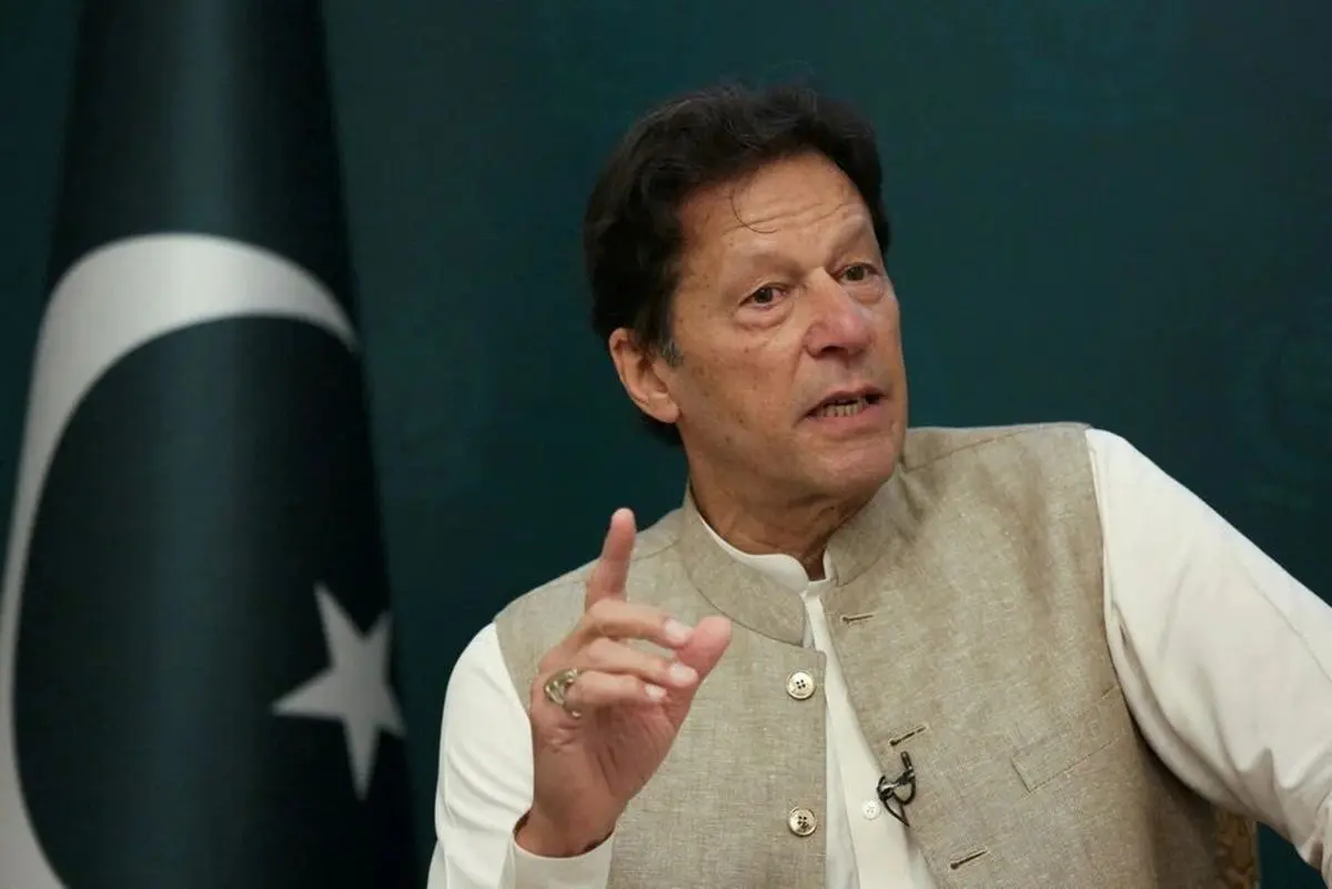عمران خان از سمت نخست وزیری برکنار شد 