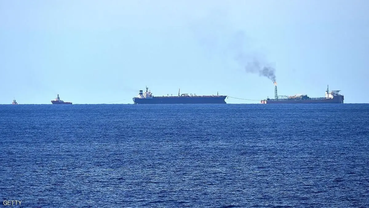 بلومبرگ: آمریکا در توقف فروش نفت ایران ناموفق است