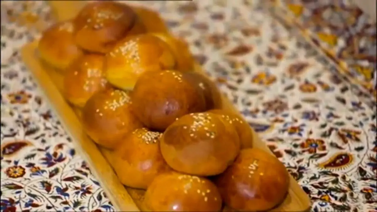 طرز تهیه رزّه نون نان سنتی مازندرانی