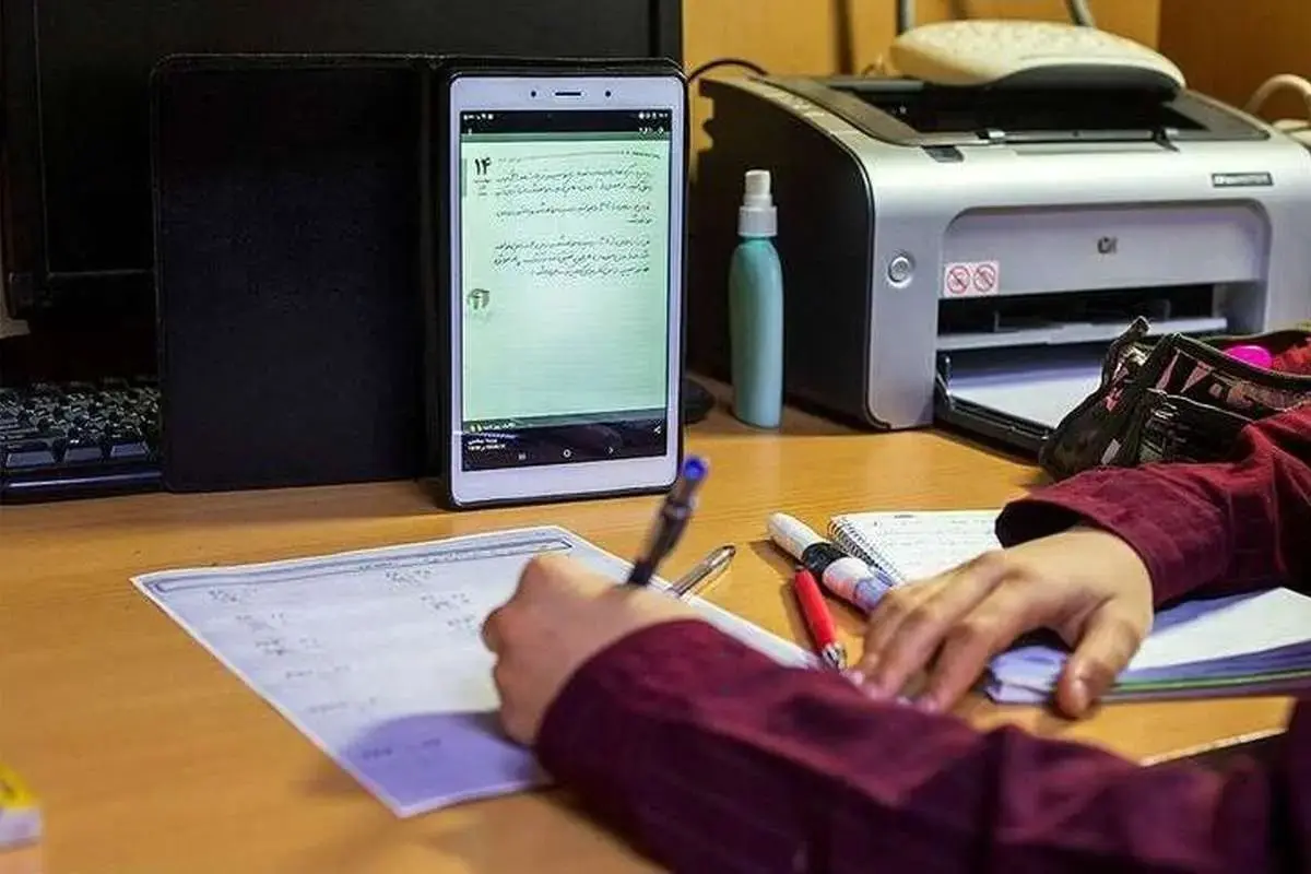 آموزش و پرورش: در صورت بروز هر گونه مخاطره، آموزش از مسیرهای مختلف از جمله شاد، مدرسه تلویزیونی یا به طور آفلاین دنبال خواهد شد| در صورت لزوم تغییر در «تقویم آموزشی» اطلاع‌رسانی می‌شود| تعدادی از مدارس مجهز به پناهگاه هستند