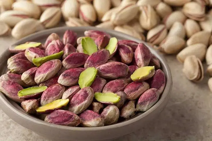 روش خانگی تهیه خلال و پودر پسته باکیفیت و اقتصادی | با این روش برای هر فصل پسته داشته باش +ویدئو