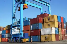  دریافت حقوق ورودی فعلا با ارز ۴۲۰۰ تومان؛ نرخ جدید اعمال نشد
