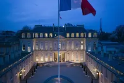 تلاش برای ورود به کاخ الیزه با کوکتل مولوتف ناکام ماند