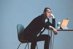 دیوانگی مجازی | چه بخواهی چه نخواهی جلسات مجازی باقی می مانند 