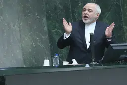 تنش در مجلس هنگام سخنان ظریف | فریاد برخی نمایندگان: دروغگو، دوست نداریم دروغ بشنویم 