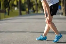 این علائم در پاها می‌توانند زنگ خطر سکته و حمله قلبی باشند
