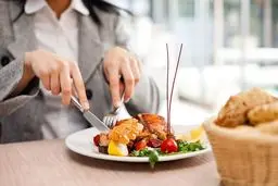 غذاهای مخصوص برای آدم های پولدار که مردم عادی نمی‌توانند حتی در خوابشان همچین چیزی ببینند!  + ویدئو