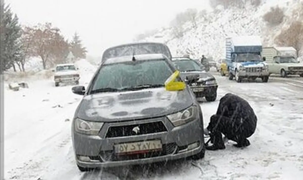 با خیال راحت در برف و یخبندان رانندگی کنید | این وسایل، امنیت شما را تضمین می‌کنند!