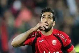 گلزن پرسپولیس از پرسنل بیمارستان‌ها تقدیر کرد