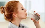 زمان و نحوه صحیح  نوشیدن آب  |  بروز نفخ بعد از نوشیدن آب