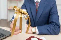 بهترین هدایای تبلیغاتی برای مدیران