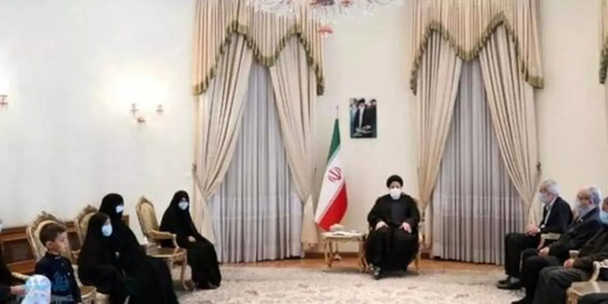 حذف تصویر امام در دیدار رسمی رئیسی