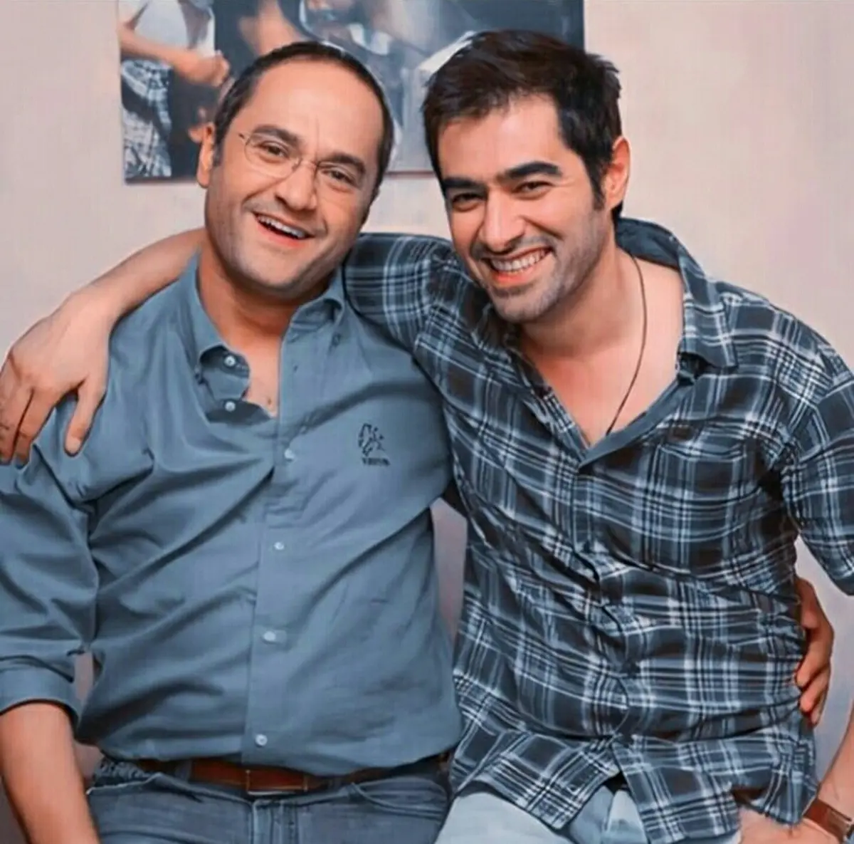 شهاب حسینی و رامبد جوان در خانه شهید عجمیان | تلاش برای گرفتن رضایت+تصویر 