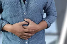 چگونه نفخ شکم را درمان کنیم؟ +جزئیات